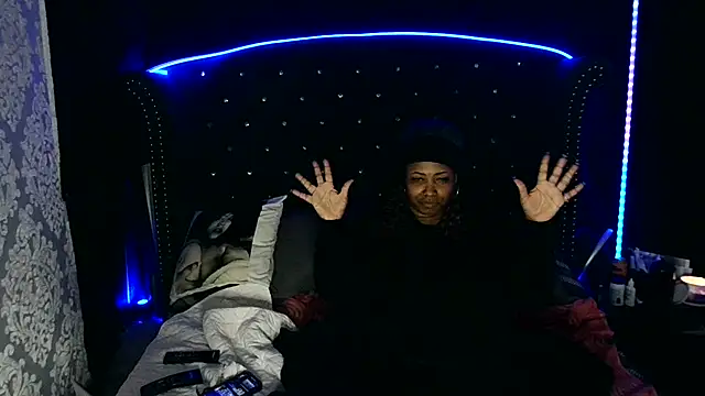 msyvette1970xh online show from February 2, 3:07 pm