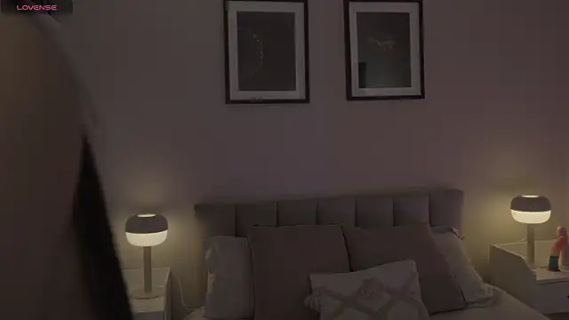Snapshot of Violetta_Nur chatting on July 19, 9:18 pm Violetta Nur online show from July 19, 9:18 pm