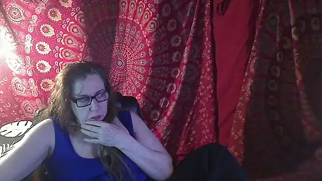 Ireallysquirt online show from February 28, 8:09 am