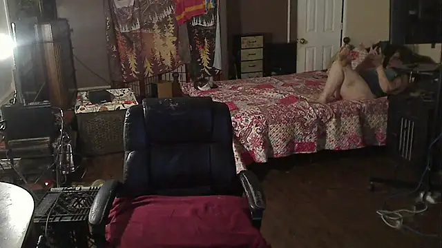 Ireallysquirt online show from September 10, 12:43 am