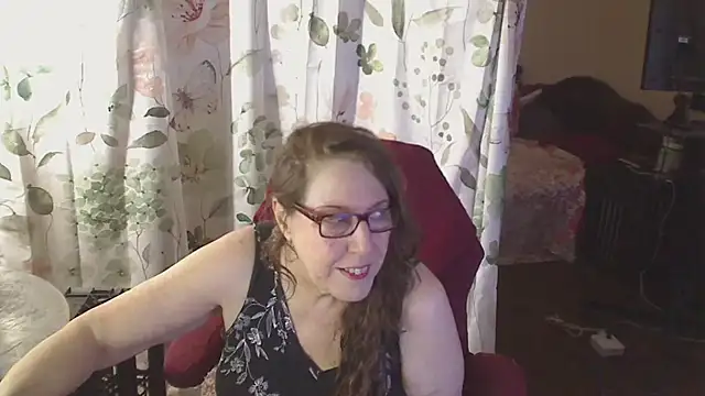 Snapshot of Ireallysquirt chatting on July 16, 1:55 am Ireallysquirt online show from July 16, 1:55 am