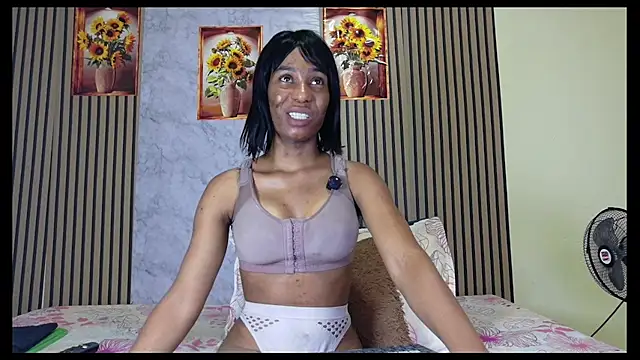 Snapshot of Amarantha_love69 chatting on July 30, 1:54 pm Amarantha love69 online show from July 30, 1:54 pm
