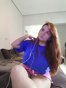 Snapshot of Bruninha_Hot10 chatting on June 17, 5:58 pm Bruninha Hot10 online show from June 17, 5:58 pm