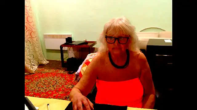 Snapshot of Natali7634 chatting on May 20, 3:40 pm Natali7634 online show from May 20, 3:40 pm
