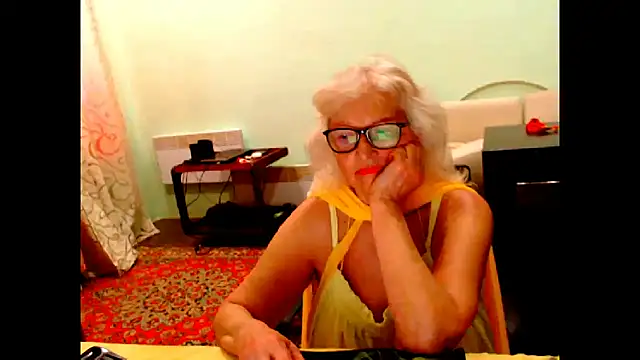 Snapshot of Natali7634 chatting on June 4, 5:35 am Natali7634 online show from June 4, 5:35 am