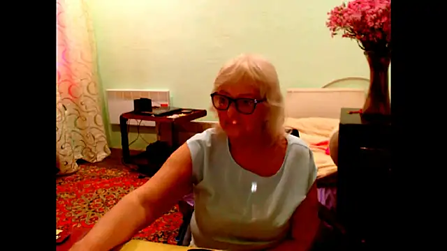 Snapshot of Natali7634 chatting on June 8, 3:23 pm Natali7634 online show from June 8, 3:23 pm