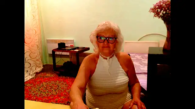 Snapshot of Natali7634 chatting on June 13, 5:49 am Natali7634 online show from June 13, 5:49 am