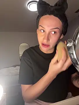 TheDirtyKiiwi online show from December 18, 7:47 am