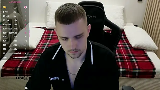 Larstar01 online show from March 19, 8:57 pm