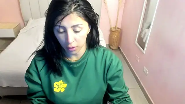 Snapshot of tiffani__love chatting on January 15, 1:31 pm tiffani  love online show from January 15, 1:31 pm