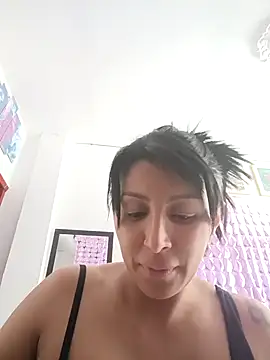 Snapshot of tiffani__love chatting on September 10, 5:46 pm tiffani  love online show from September 10, 5:46 pm