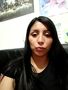 tiffani  love online show from December 21, 3:13 am