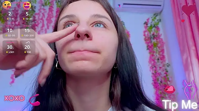 Snapshot of _Nika_Kik chatting on February 2, 9:13 pm Nika Kik online show from February 2, 9:13 pm