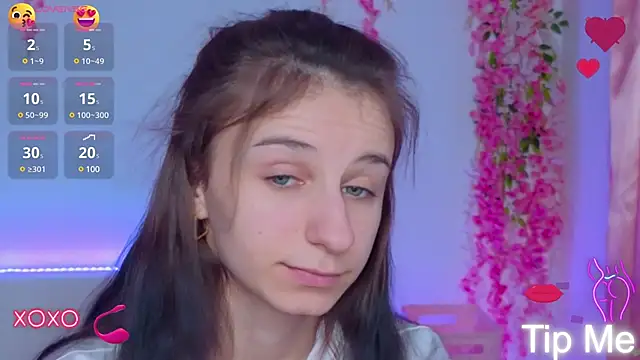 Snapshot of _Nika_Kik chatting on February 6, 1:21 pm Nika Kik online show from February 6, 1:21 pm