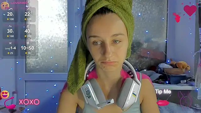 Snapshot of _Nika_Kik chatting on September 9, 3:22 pm Nika Kik online show from September 9, 3:22 pm