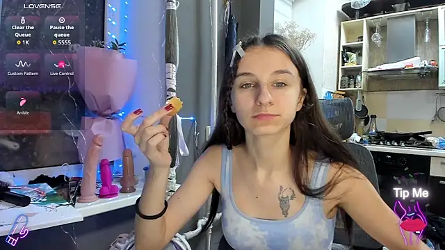 Snapshot of _Nika_Kik chatting on November 28, 3:58 pm Nika Kik online show from November 28, 3:58 pm