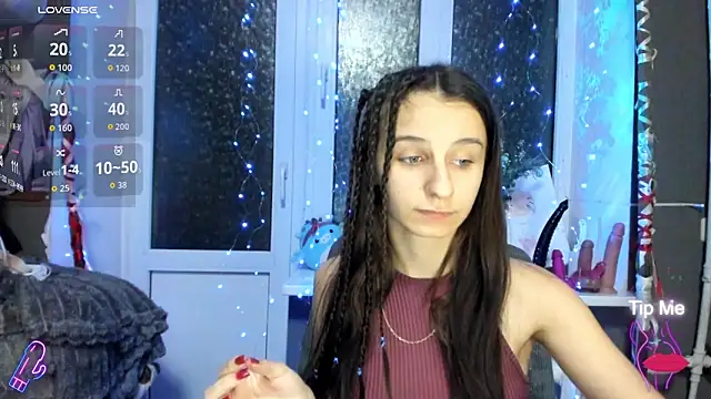 Snapshot of _Nika_Kik chatting on December 13, 7:53 pm Nika Kik online show from December 13, 7:53 pm