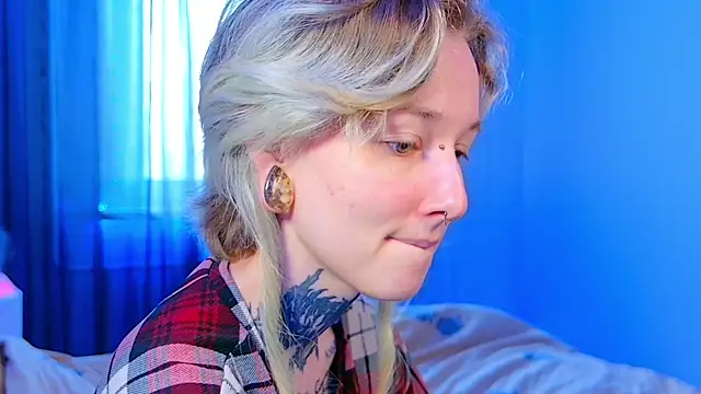 Littlespacemouse online show from December 13, 8:09 am