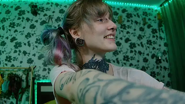 Littlespacemouse online show from September 21, 10:11 pm