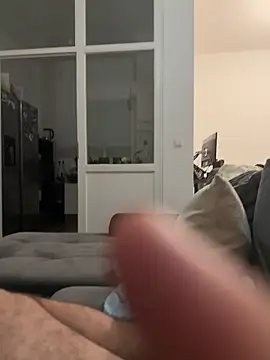 Snapshot of BuurningBoy chatting on October 8, 8:50 pm BuurningBoy online show from October 8, 8:50 pm