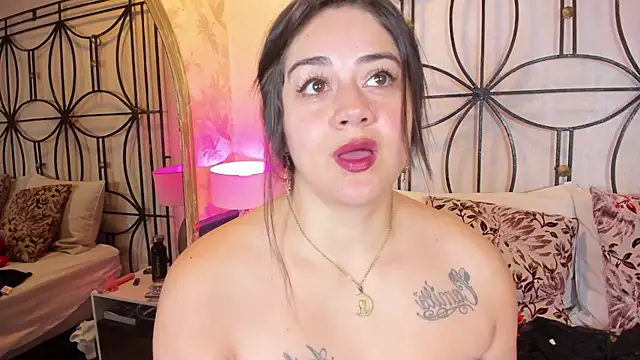 nahomi sweett online show from November 4, 10:58 am