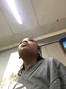 Snapshot of Nicole_Liam_ chatting on December 3, 12:58 pm Nicole Liam online show from December 3, 12:58 pm