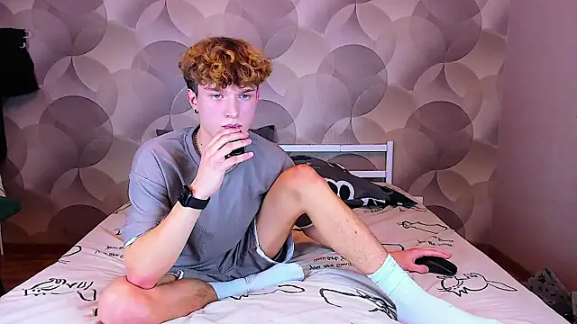 Ian Flor online show from November 23, 6:30 pm