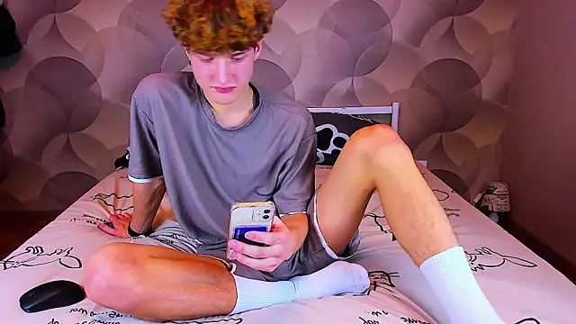 Ian Flor online show from November 27, 12:07 pm