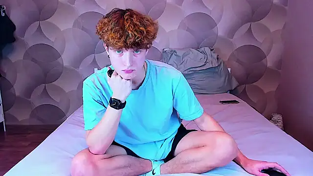 Ian Flor online show from December 5, 12:36 pm