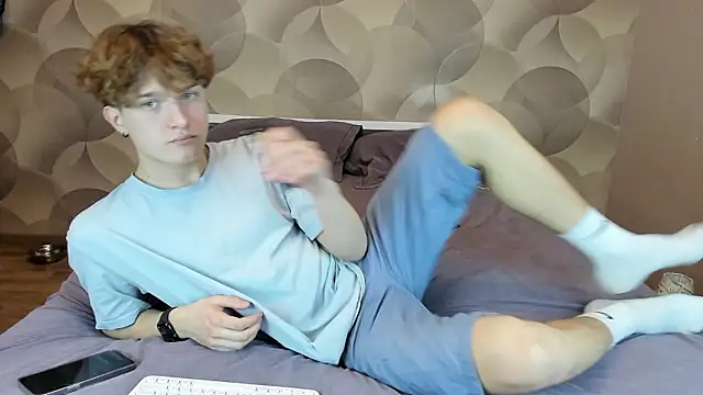 Snapshot of Ian_Flor chatting on January 16, 2:43 pm Ian Flor online show from January 16, 2:43 pm