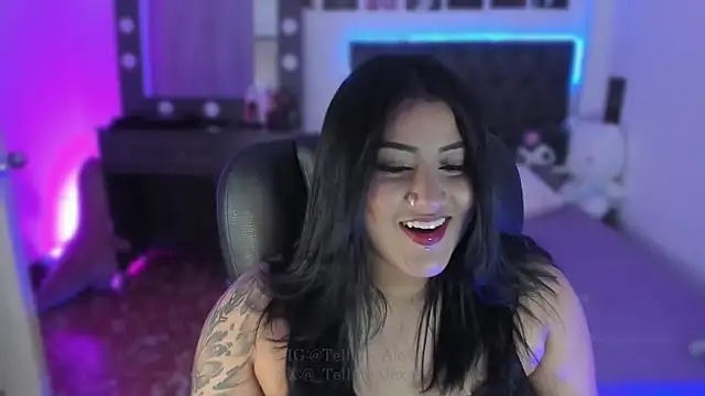Snapshot of Tellme_Alexa chatting on January 5, 12:42 am Tellme Alexa online show from January 5, 12:42 am