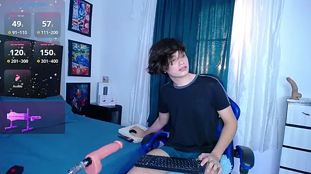 Snapshot of andyboy- chatting on December 4, 10:07 pm andyboy- online show from December 4, 10:07 pm