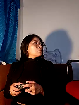 Caroll Luna online show from December 15, 3:13 am