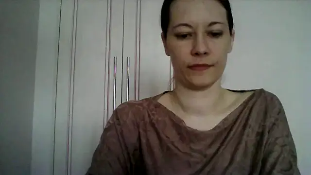 Snapshot of SunElizabeth chatting on February 8, 9:56 am SunElizabeth online show from February 8, 9:56 am