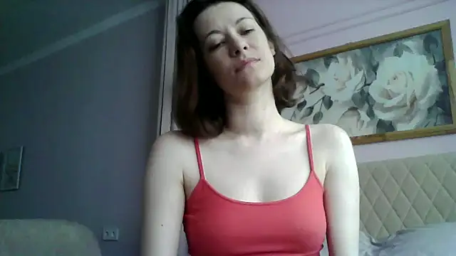 Snapshot of SunElizabeth chatting on February 19, 5:27 am SunElizabeth online show from February 19, 5:27 am