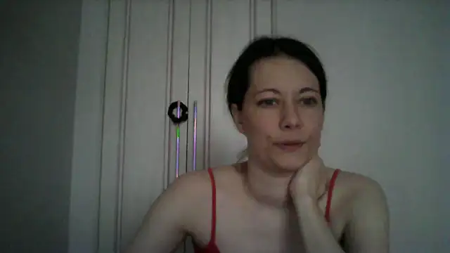 Snapshot of SunElizabeth chatting on March 15, 1:07 pm SunElizabeth online show from March 15, 1:07 pm