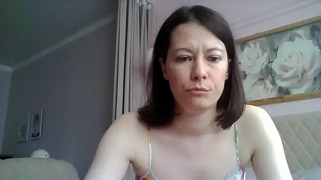Snapshot of SunElizabeth chatting on March 18, 10:03 am SunElizabeth online show from March 18, 10:03 am