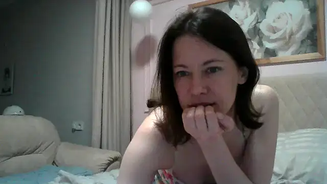 Snapshot of SunElizabeth chatting on March 18, 4:15 pm SunElizabeth online show from March 18, 4:15 pm