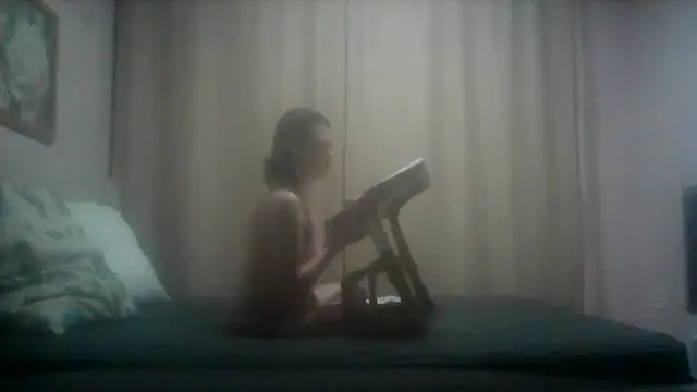 Snapshot of SunElizabeth chatting on February 9, 5:50 pm SunElizabeth online show from February 9, 5:50 pm