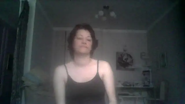 Snapshot of SunElizabeth chatting on June 19, 3:33 am SunElizabeth online show from June 19, 3:33 am