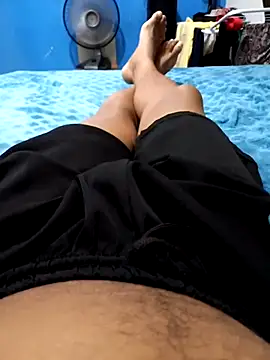 Snapshot of Seductiveblack chatting on February 23, 9:59 pm Seductiveblack online show from February 23, 9:59 pm