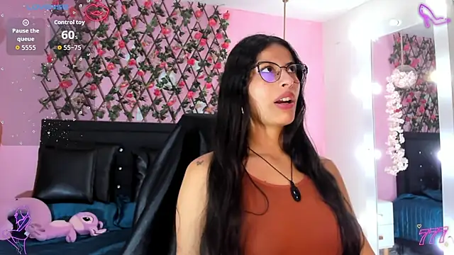 Snapshot of SamaraCortez chatting on June 25, 10:25 pm SamaraCortez online show from June 25, 10:25 pm