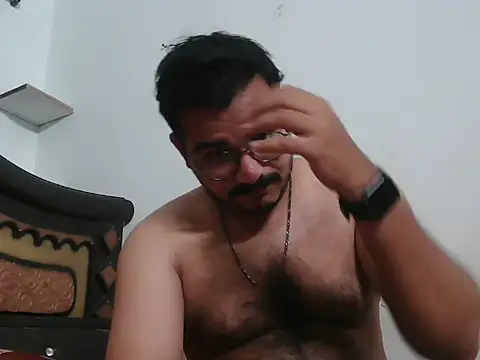 naughtymike0007 online show from April 28, 5:29 pm