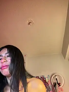 Snapshot of CieloTaylor chatting on March 11, 1:05 am CieloTaylor online show from March 11, 1:05 am