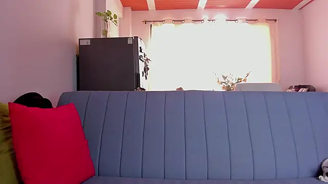 Snapshot of Simply_Zoe__ chatting on October 4, 4:49 pm Simply Zoe online show from October 4, 4:49 pm