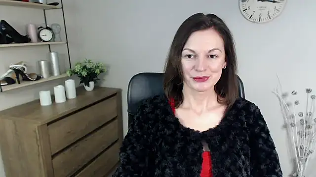 VivianWILD online show from December 30, 6:42 am