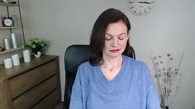 VivianWILD online show from January 13, 1:39 pm