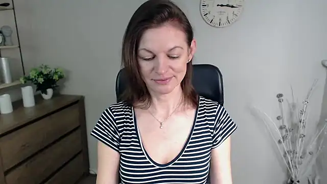 VivianWILD online show from January 23, 6:49 am