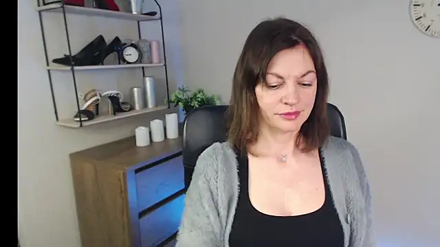 VivianWILD online show from February 21, 7:56 am