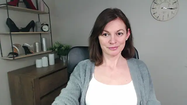 VivianWILD online show from March 3, 10:28 am